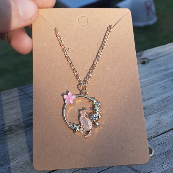 Flower & Cat Pendant Necklace - Picture 4 of 4